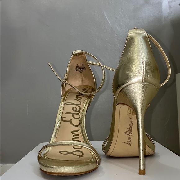 Heels - Picture 4 of 4